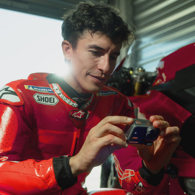 Cámara Insta360 Ace Pro 2 Todo al Rojo MM93 8K AI-Powerd Action Cam